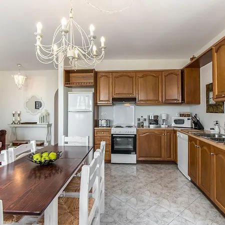 Villa Iliana By The Beach Naxos City